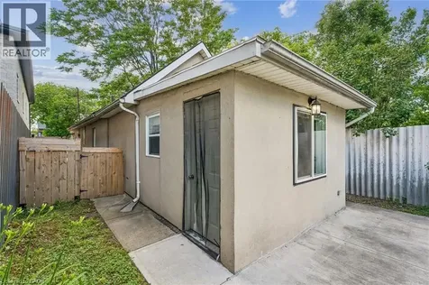 43 Whitfield Avenue Hamilton ON L8L 4B5
