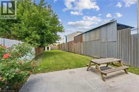 43 Whitfield Avenue Hamilton ON L8L 4B5