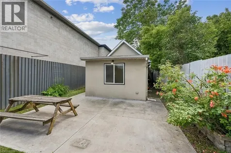 43 Whitfield Avenue Hamilton ON L8L 4B5