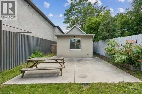 43 Whitfield Avenue Hamilton ON L8L 4B5