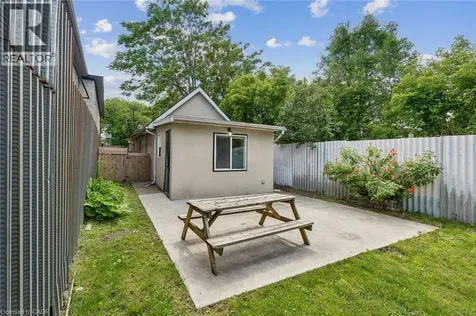 43 Whitfield Avenue Hamilton ON L8L 4B5
