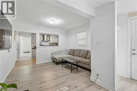 43 Whitfield Avenue Hamilton ON L8L 4B5