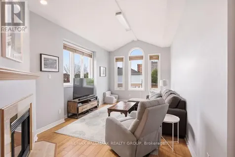 1542 Tonilee Drive Ottawa ON K1J 1C1