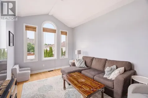 1542 Tonilee Drive Ottawa ON K1J 1C1