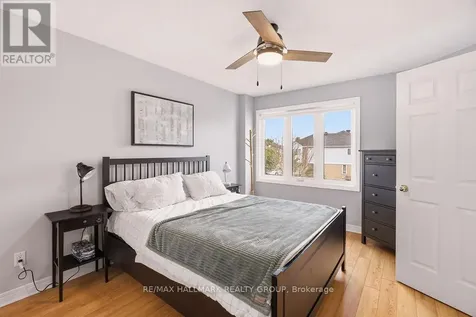 1542 Tonilee Drive Ottawa ON K1J 1C1