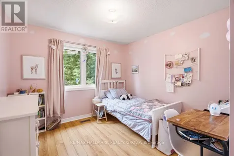 1542 Tonilee Drive Ottawa ON K1J 1C1