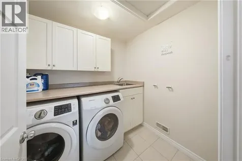 399 Rideau River Street Waterloo ON N2V 2Y3
