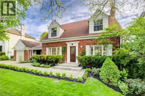 560 Blythwood Road North York ON M4N 1B5