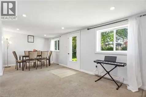 32 Close Avenue Cambridge ON N1R 2R6