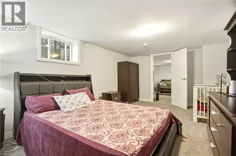 32 Close Avenue Cambridge ON N1R 2R6