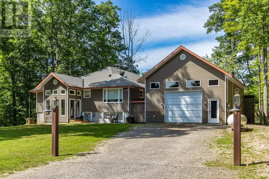 40 Polish Avenue Penetanguishene ON L9M 1W7