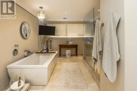 40 Polish Avenue Penetanguishene ON L9M 1W7