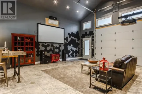 40 Polish Avenue Penetanguishene ON L9M 1W7