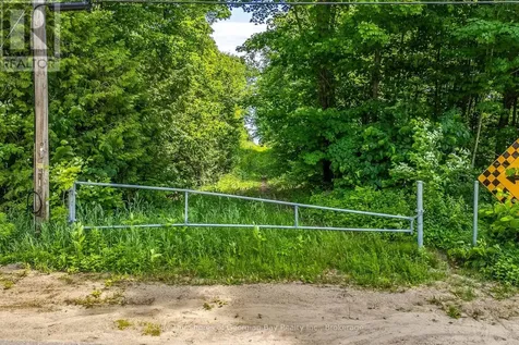 40 Polish Avenue Penetanguishene ON L9M 1W7
