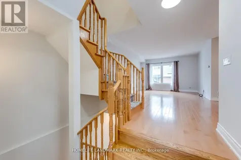 7 Marshview Avenue Aurora ON L4G 7W2