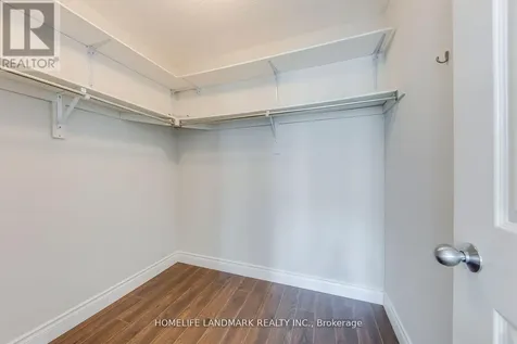 7 Marshview Avenue Aurora ON L4G 7W2