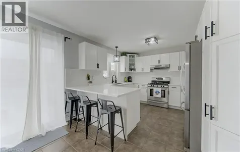21 West Tree Drive Breslau ON N0B 1M0