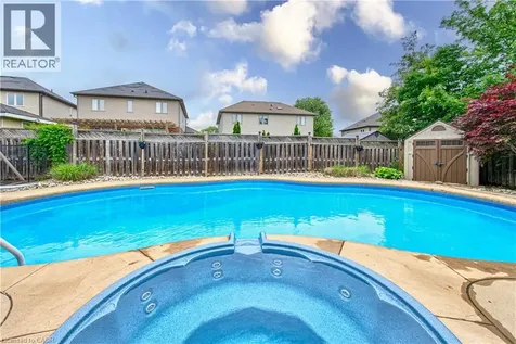 21 West Tree Drive Breslau ON N0B 1M0