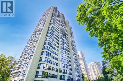8 Lisa Street Brampton ON L6T 4S6