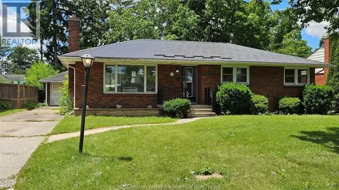 2721 Virginia Park Avenue Windsor ON N9E 2B5