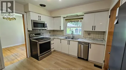 2721 Virginia Park Avenue Windsor ON N9E 2B5