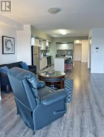 8 Hickory Street West Waterloo ON N2L 3H6