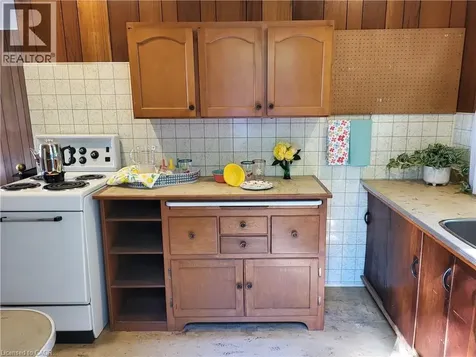 264 Blanchfield Road Southampton ON N0H 2L0