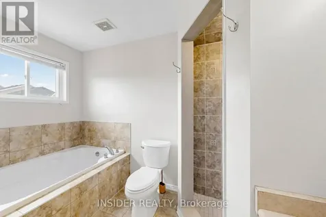 7 Croxall Boulevard Whitby (brooklin) ON L1M 0E6