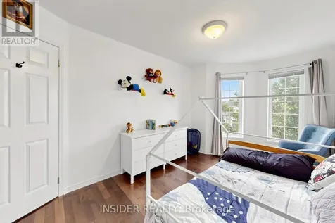 7 Croxall Boulevard Whitby (brooklin) ON L1M 0E6