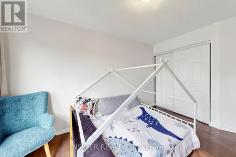 7 Croxall Boulevard Whitby (brooklin) ON L1M 0E6