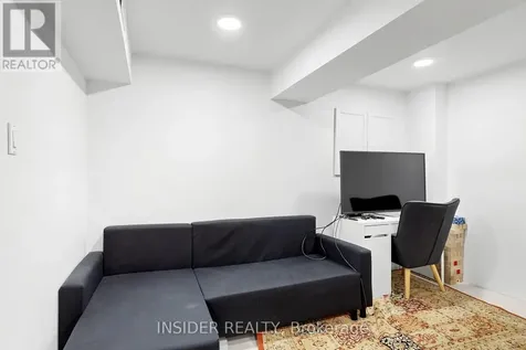 7 Croxall Boulevard Whitby (brooklin) ON L1M 0E6