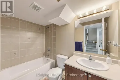 7 Croxall Boulevard Whitby (brooklin) ON L1M 0E6