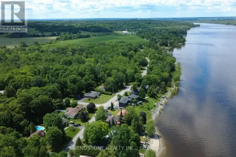319 Riverwood Drive Ottawa ON K0A 3M0