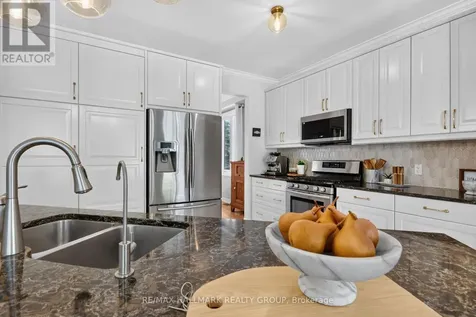 85 Knowlton Drive Ottawa ON K2G 6V3
