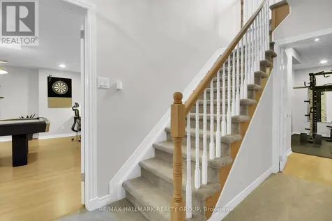 85 Knowlton Drive Ottawa ON K2G 6V3