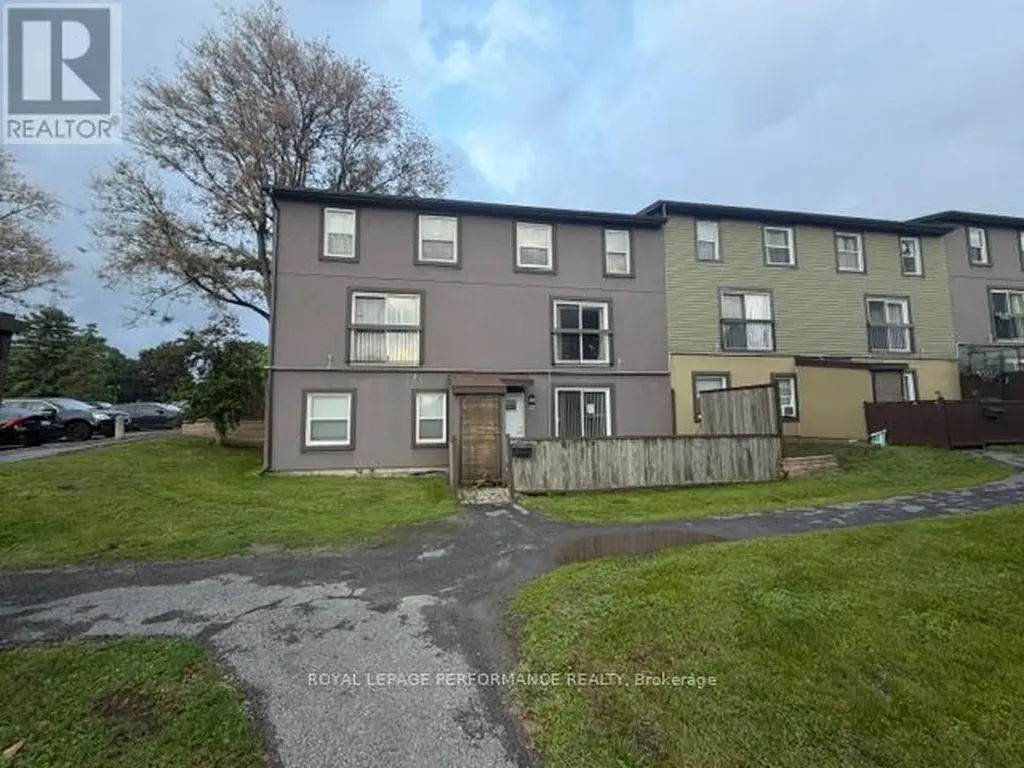 1250 Mcwatters Road Ottawa ON K2C 3P5