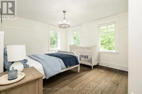 36 Marchbrook Circle Ottawa ON K2W 1A1