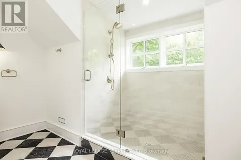 36 Marchbrook Circle Ottawa ON K2W 1A1