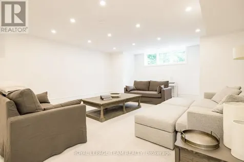 36 Marchbrook Circle Ottawa ON K2W 1A1