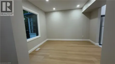 18 Miehm Place Kitchener ON N2H 2K9