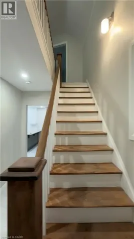 18 Miehm Place Kitchener ON N2H 2K9