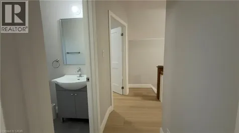 18 Miehm Place Kitchener ON N2H 2K9