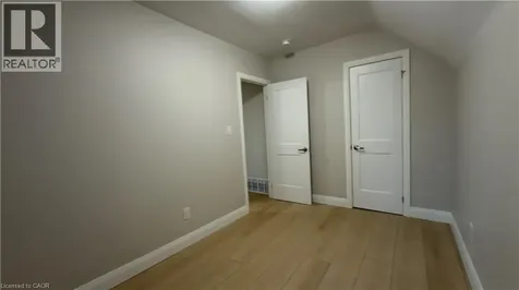 18 Miehm Place Kitchener ON N2H 2K9