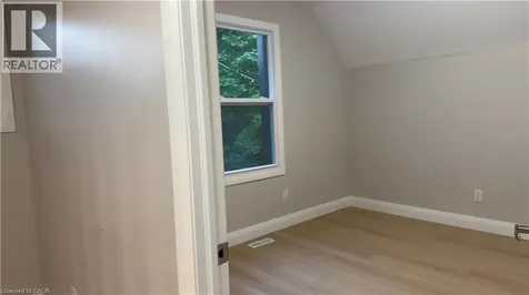 18 Miehm Place Kitchener ON N2H 2K9