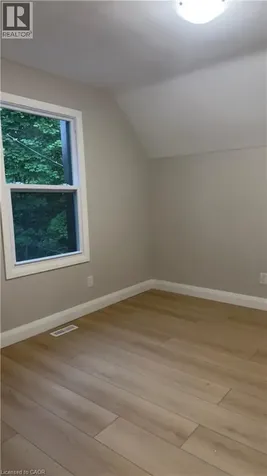 18 Miehm Place Kitchener ON N2H 2K9