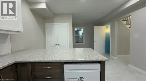18 Miehm Place Kitchener ON N2H 2K9