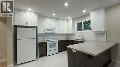 18 Miehm Place Kitchener ON N2H 2K9
