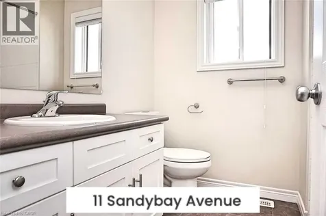 11 Sandybay Avenue Kitchener ON N2A 0H7
