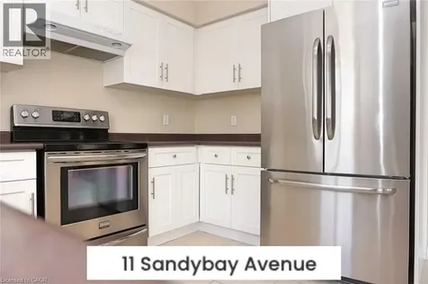 11 Sandybay Avenue Kitchener ON N2A 0H7