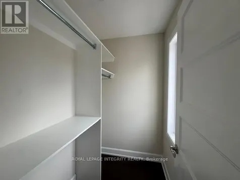 9 Gwynne Avenue Ottawa ON K1Y 1X1